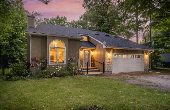 14 Oneida Crescent, Tiny Township, ON