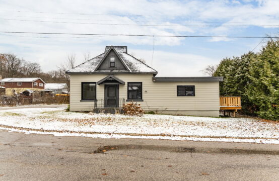 44 Yeo Street, Penetanguishene, ON