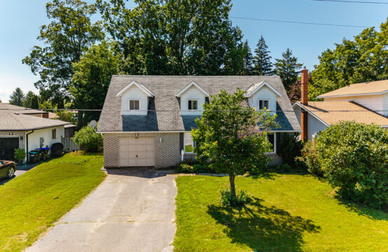 4 Dunlop Street, Penetanguishene, ON