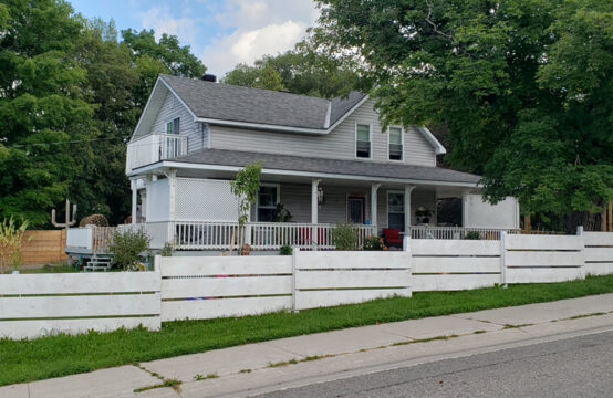 107 Pine Street, Waubaushene, ON