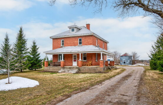 2936 Flos Road 6 West, Phelpston, ON