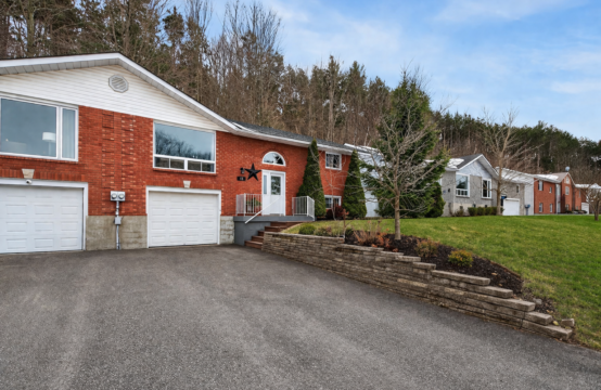 73 Therrien Court, Penetanguishene, ON