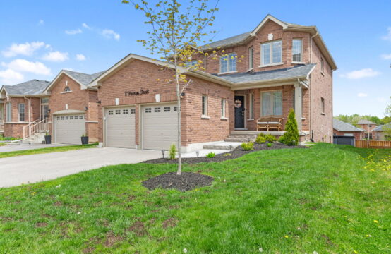 8 Hewson Street, Penetanguishene, ON