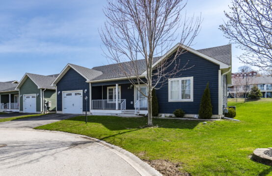 22 Grew Crescent, Penetanguishene, ON