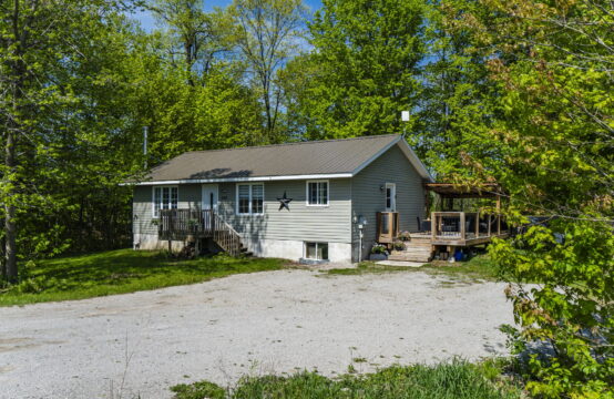 2555 Hodgins Road, Waubaushene, ON
