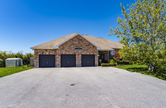 26 Lynn Street, Tiny Township, ON