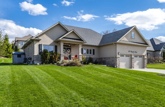 40 Wendat Trail, Springwater, ON