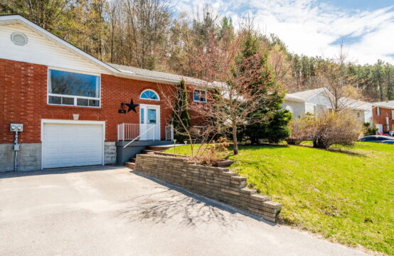 73 Therrien Court, Penetanguishene, ON