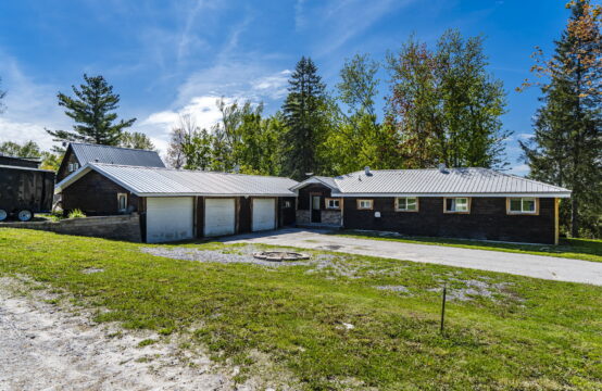 8 Robins Lake, Kawartha Lakes, ON