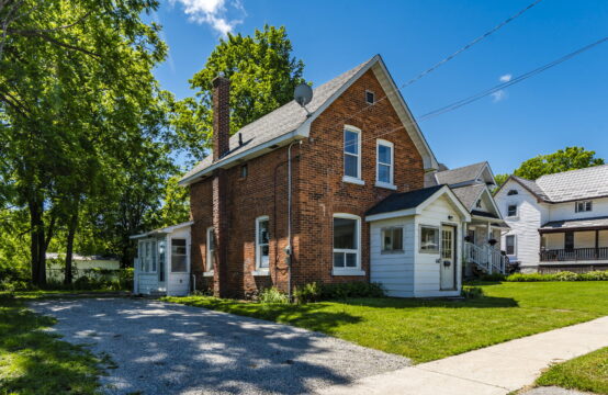 647 Ottawa Street, Midland, ON