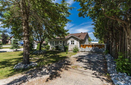 281 Park Street, Victoria Harbour, ON