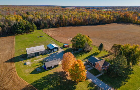 1335 Flos Road 4 West, Phelpston, ON